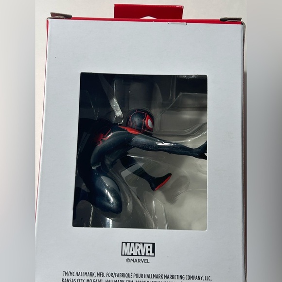 Marvel x Hallmark - Spider-Man - Miles Morales - Ornament / Decoration- BNIB 🕷️ - Picture 3 of 4